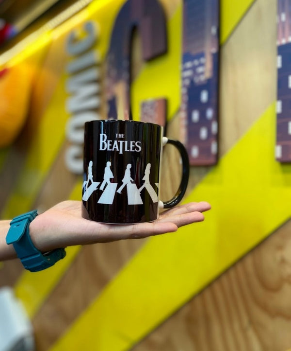 MUG THE BEATLES NEGRO