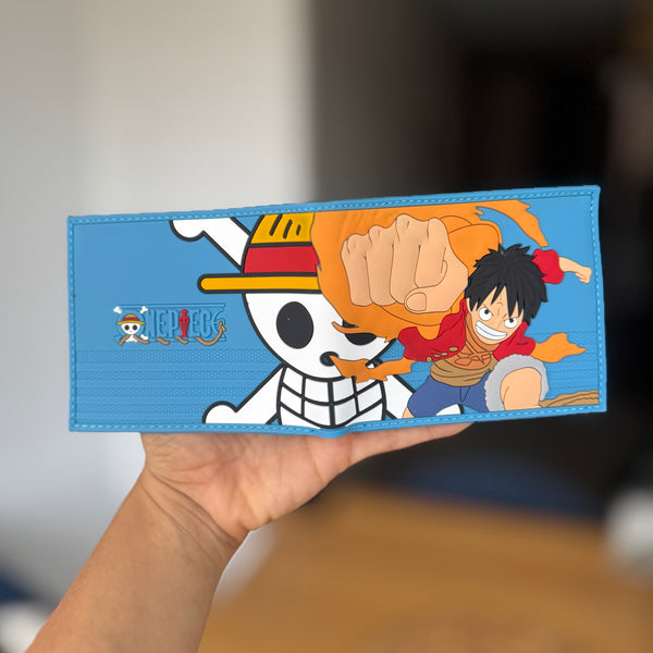 Billetera Luffy  puño y logo