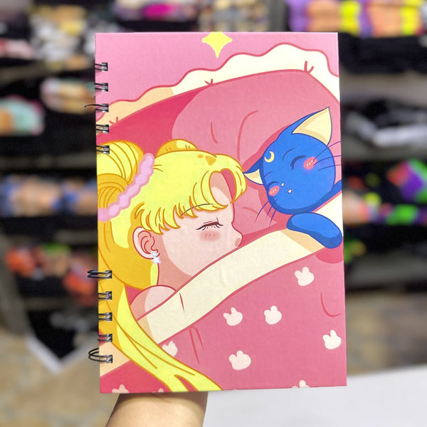 Cuaderno Sailor Moon dormida