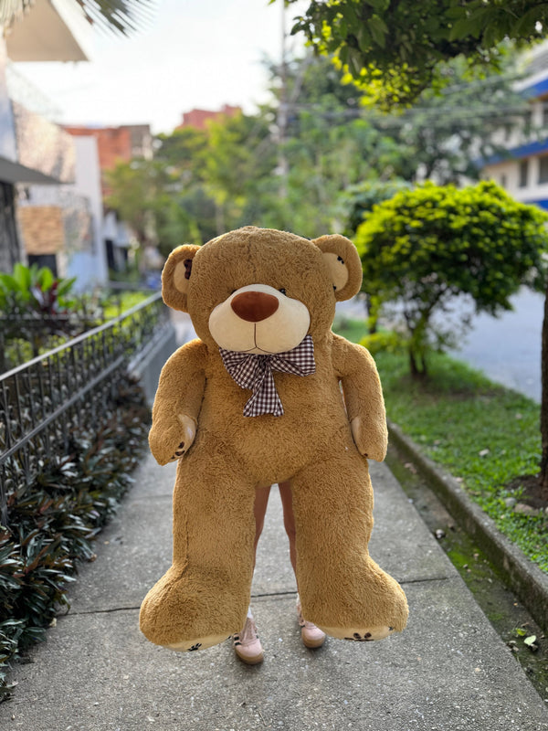 PELUCHE OSO PELUDO GIGANTE