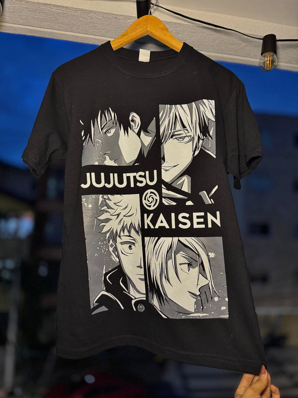 CAMISETA JUJUTSU KAISEN B/N