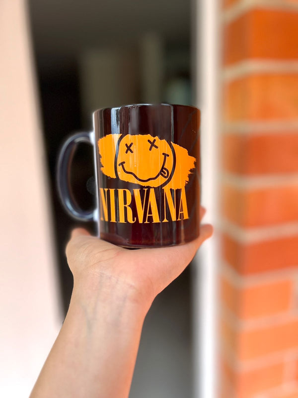 MUG NIRVANA LOGO