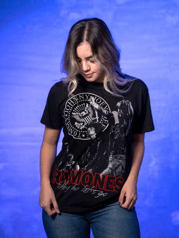 CAMISETA RAMONES BANDA (UNISEX)