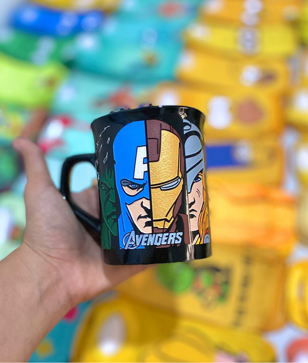 MUG TALLADO AVENGERS