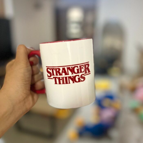 MUG STRANGER THINGS BLANCO